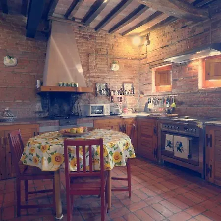 Villa Vaiano Sleeps 17 With Pool Air Con And Wifi Vaiano (Lazio)