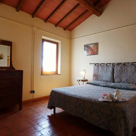 Vaiano Sleeps 17 With Pool Air Con And Wifi Vaiano (Lazio)
