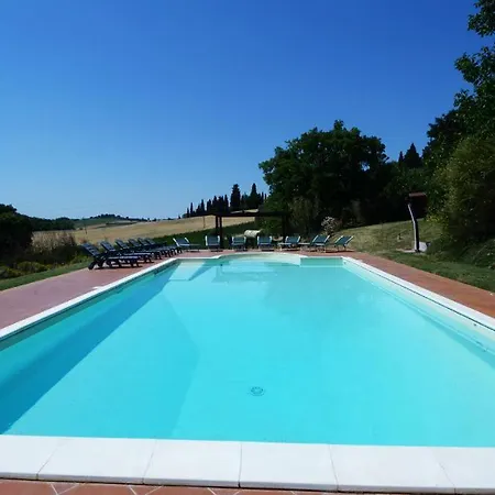 Vaiano Sleeps 17 With Pool Air Con And Wifi * Vaiano (Lazio)