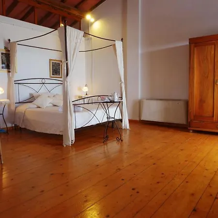 Villa Vaiano Sleeps 17 With Pool Air Con And Wifi