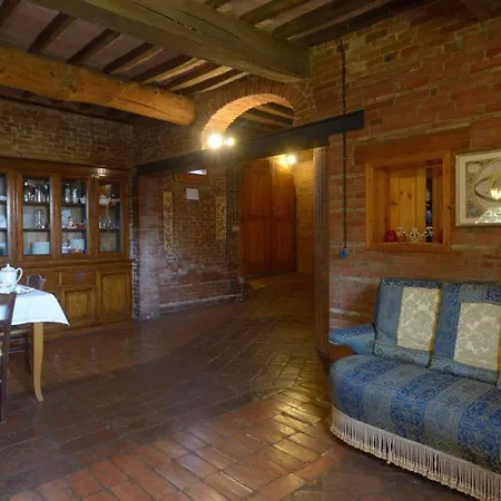 Vaiano Sleeps 17 With Pool Air Con And Wifi