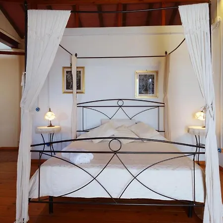 Villa Vaiano Sleeps 17 With Pool Air Con And Wifi